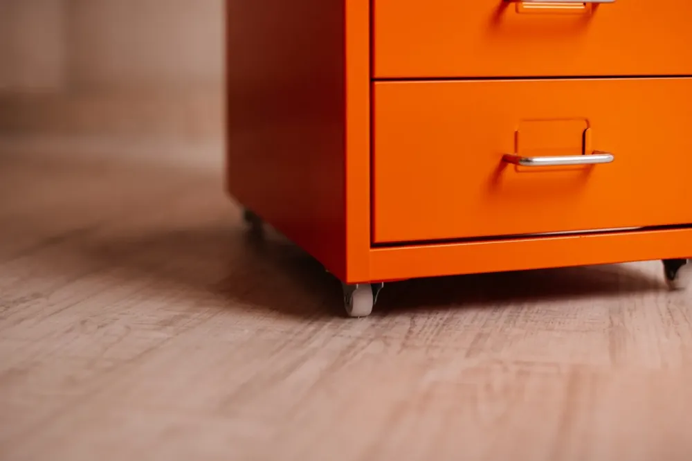 Mobilier métallique design à Chânes